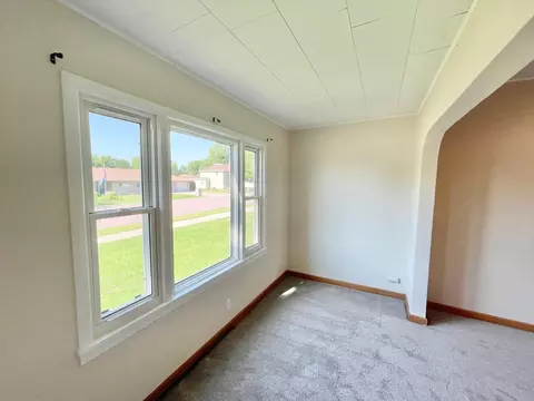 422 E Sanborn St, Springfield, MN 56087 photo 7