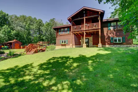 28395 Far North Dr, Nevis, MN 56467