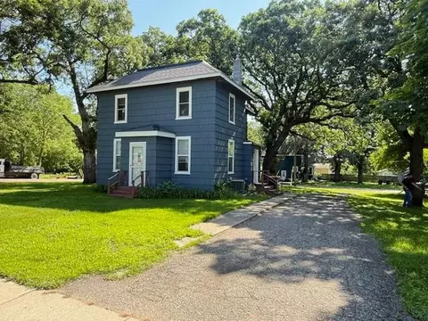 311 N Grove St, Redwood Falls, MN 56283
