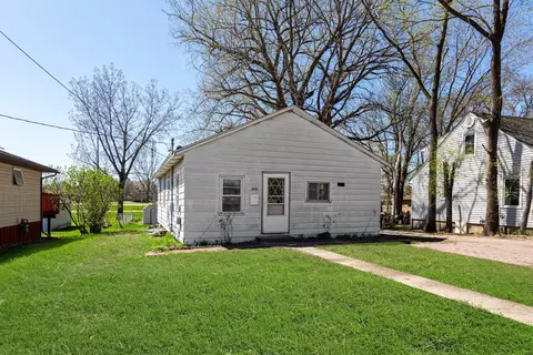 522 Hulett Ave, Faribault, MN 55021