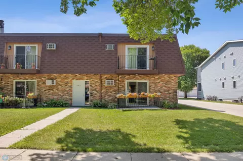 2575 Pacific Dr S #301, Fargo, ND 58103