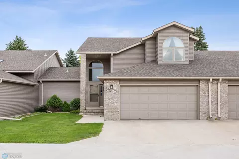 4414 S River Haven Rd, Moorhead, MN 56560