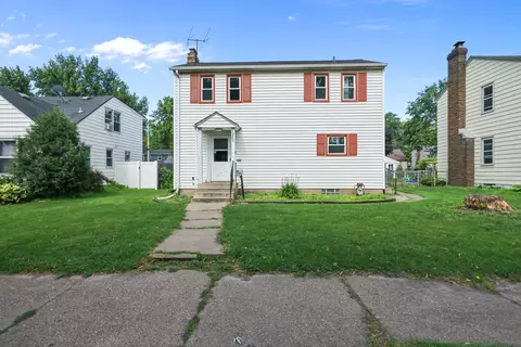 1289 Galtier St, Saint Paul, MN 55117