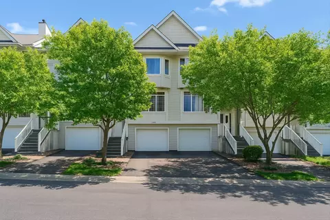 8884 Brunell Way #703, Inver Grove Heights, MN 55076