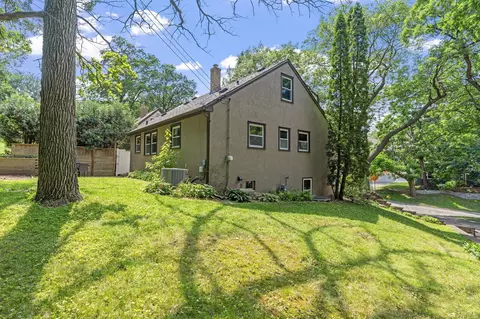 325 Stanley Ave, South Saint Paul, MN 55075