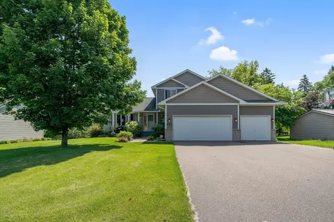 402 14th St, Delano, MN 55328