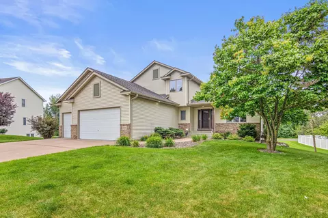 22027 Ethan Ave, Forest Lake, MN 55025