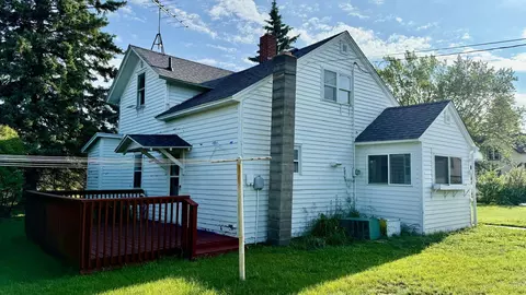112 4th St E, Park Rapids, MN 56470 photo 2