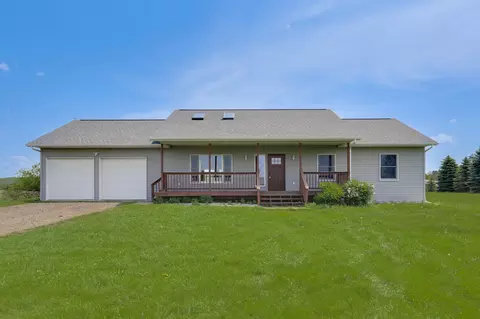 2211 127th St, New Richmond, WI 54017