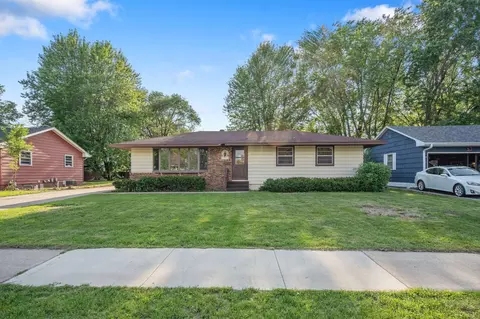 7119 Halifax Ave N, Brooklyn Center, MN 55429
