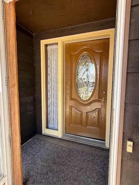 Entry Way - 324 7th St, Windom, MN 56101 photo 1 of 2