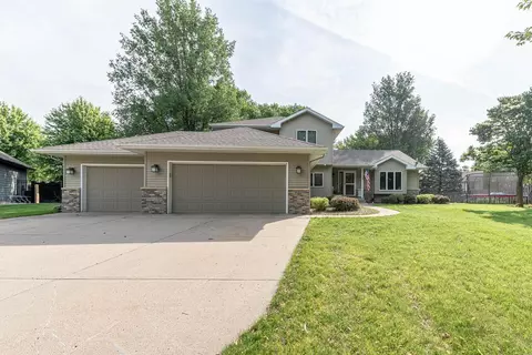 25 Piccadilly Pl, Mankato, MN 56001