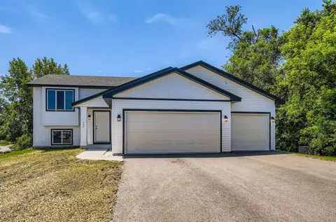 200 94th Ave NW, Coon Rapids, MN 55433