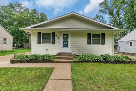 722 E 4th St, Litchfield, MN 55355