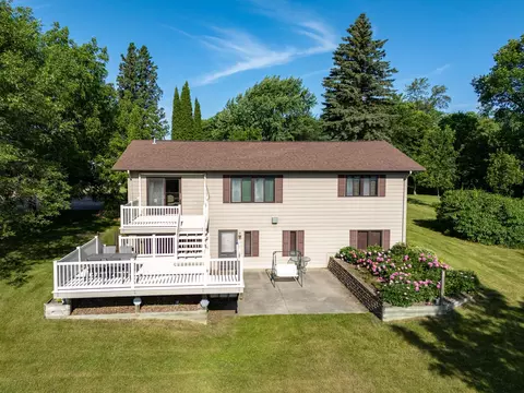 350 3rd St NE, Mcintosh, MN 56556