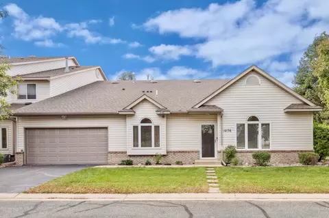 1276 Crystal Pl E, Chaska, MN 55318