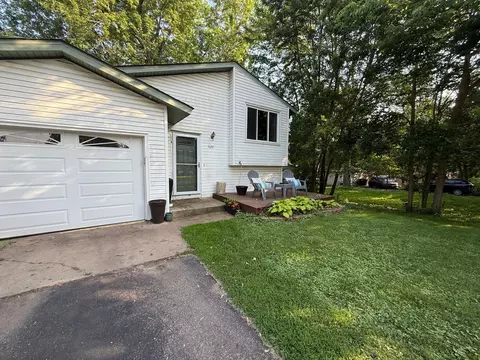 620 Glencoe St NE, Fridley, MN 55432