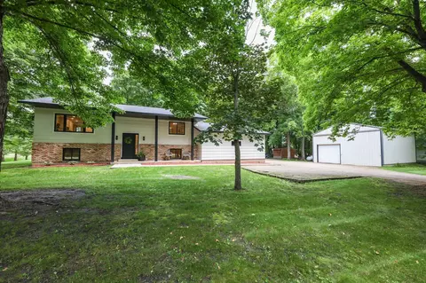 7719 Canary Rd SW, Alexandria, MN 56308