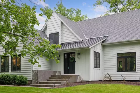 1611 Hill Ridge Ter, Minnetonka, MN 55305