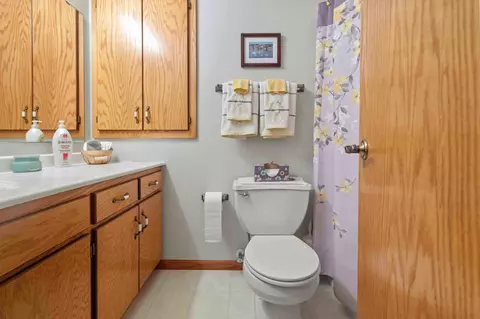 Bath - 2606 Southview Ct, Brainerd, MN 56401 photo 2 of 2