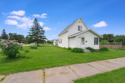 3732 E 6th St, Superior, WI 54880 photo 3