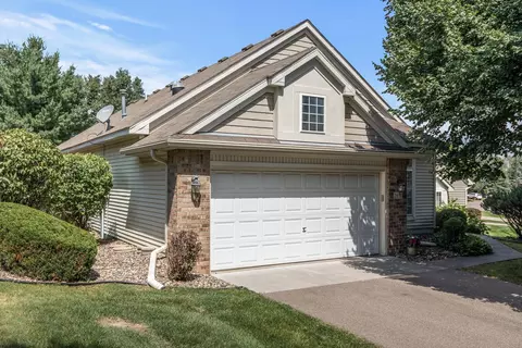 2631 Oak Ridge Trl, Woodbury, MN 55125