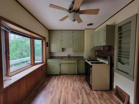 Kitchen - 917 S 7th St, Brainerd, MN 56401 photo 2 of 2