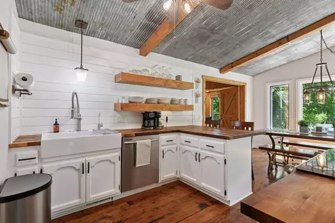 Kitchen - 6044 Ridgewood Rd, Mound, MN 55364 photo 3 of 4