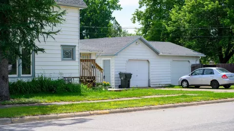 Exterior - 1902 Oak St, Brainerd, MN 56401 photo 3 of 3