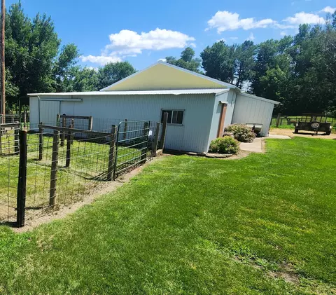 Exterior - 511 4th St W, Jasper, MN 56144 photo 15 of 18