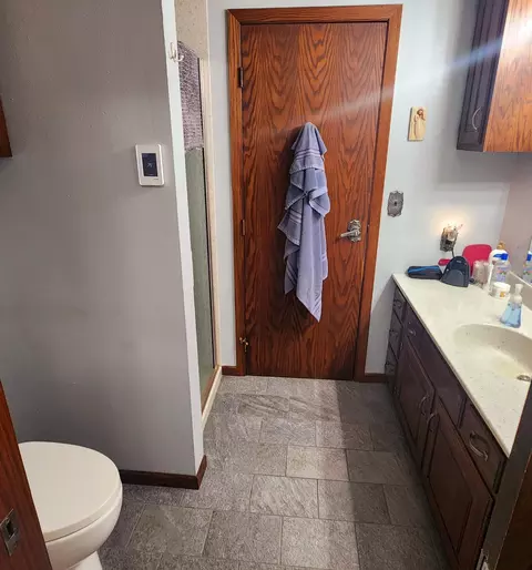 Bath - 511 4th St W, Jasper, MN 56144 photo 1 of 4