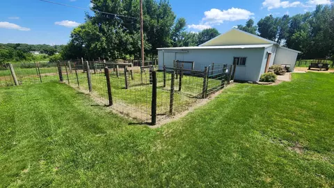 Exterior - 511 4th St W, Jasper, MN 56144 photo 16 of 18