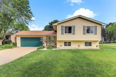 2261 Clark St, Eagan, MN 55122