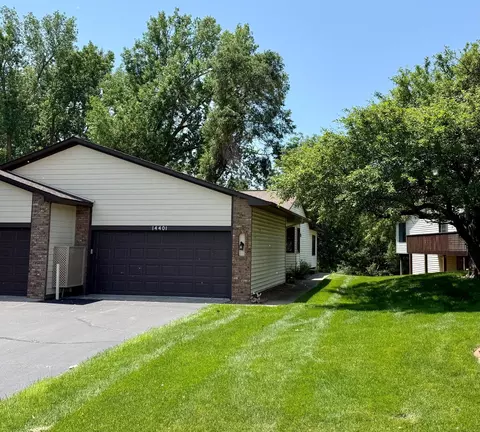 14401 Glenda Dr, Apple Valley, MN 55124