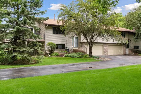 8447 Morgan Ln, Eden Prairie, MN 55347