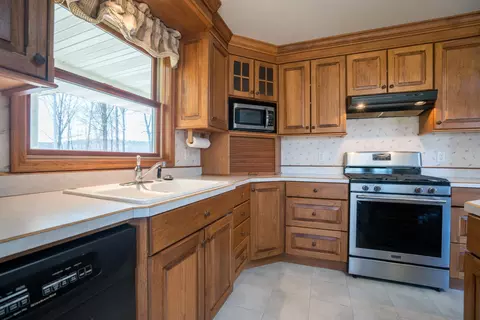 Kitchen - 1757 325th Ave, Frederic, WI 54837 photo 2 of 5