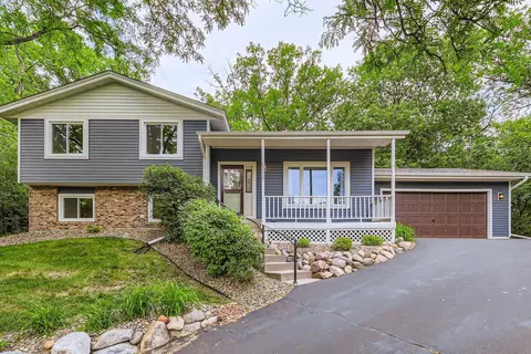 13230 Hannover Ave, Apple Valley, MN 55124