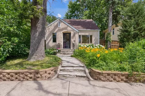 4105 31st Ave S, Minneapolis, MN 55406