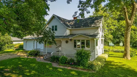 208 Lincoln St SW, Mapleton, MN 56065