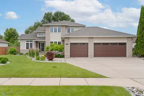 1909 E Rose Creek Pkwy S, Fargo, ND 58104