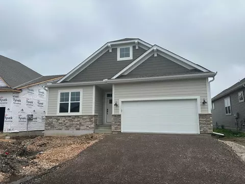 2087 Oakpointe Dr, Waconia, MN 55387