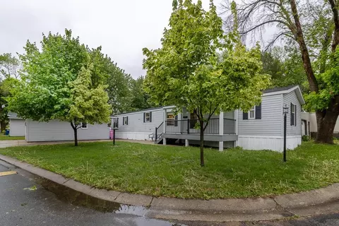 2526 S Bridge St #114, New Ulm, MN 56073