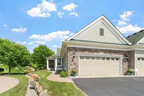 7102 Waterstone Ct, Woodbury, MN 55125