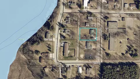 View/Area - 413 3rd Ave SE, Baudette, MN 56623 photo 1 of 1