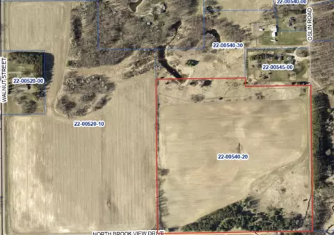 000 N Brook View Dr N, Mora, MN 55051