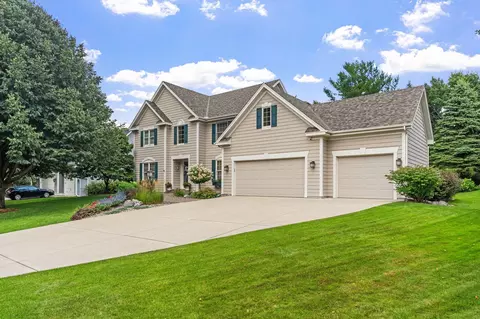 3649 Mount Vernon Ln, Woodbury, MN 55129