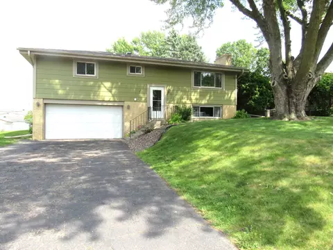 4624 Boone Ave N, New Hope, MN 55428