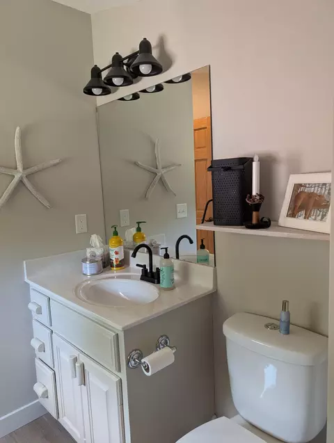 Bath - 429 Goshawk Ln NW, Hackensack, MN 56452 photo 2 of 2