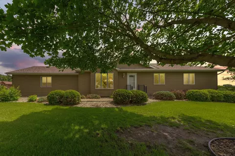 900 11th Ave SE, Waseca, MN 56093