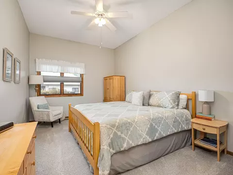 4145 Arbor Ln, Eagan, MN 55122 photo 16